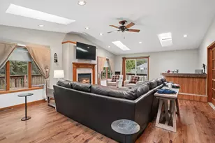 3518 Columbus St, Two Rivers, WI 54241 - Photo 11