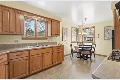 1613 Telulah Avenue, Appleton, WI 54915 - Photo 5