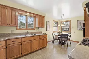 1613 S Telulah Ave, Appleton, WI 54915 - Photo 5