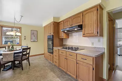 1613 Telulah Avenue, Appleton, WI 54915 - Photo 9