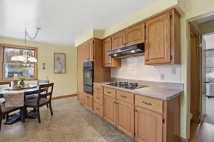 1613 S Telulah Ave, Appleton, WI 54915 - Photo 9