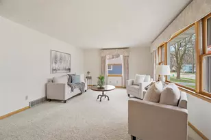 1613 S Telulah Ave, Appleton, WI 54915 - Photo 3