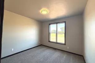 659 Reed St, Neenah, WI 54956 - Photo 9