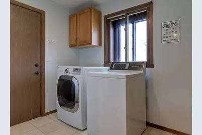 720 Indianwood Court, Neenah, WI 54956 - Photo 21