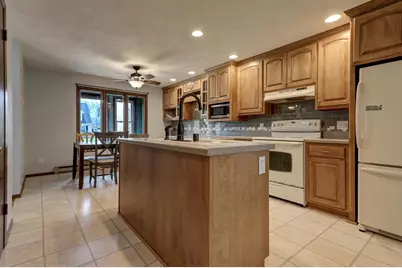 720 Indianwood Court, Neenah, WI 54956 - Photo 17