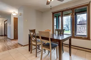 720 Indianwood Ct, Neenah, WI 54956 - Photo 15