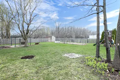 720 Indianwood Court, Neenah, WI 54956 - Photo 5
