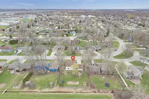 720 Indianwood Ct, Neenah, WI 54956 - Photo 43