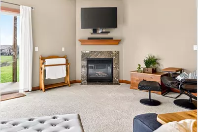 2362 Plank Circle #B, Appleton, WI 54915 - Photo 3