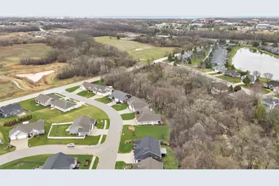 3329 Largo Ridge Drive, Green Bay, WI 54311 - Photo 7