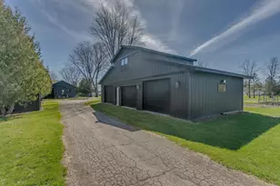 7278 S US Hwy 45, Oshkosh, WI 54902 - Photo 3