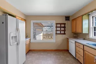 1107 Grosse Rd, Little Suamico, WI 54141 - Photo 15