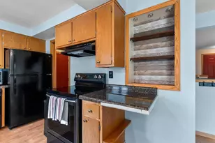 142 Peckham St, Neenah, WI 54956 - Photo 21