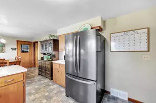3012 Lawndale Dr, Green Bay, WI 54311 - Photo 13