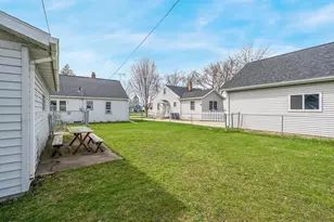 824 Zemlock Ave, Neenah, WI 54956 - Photo 31