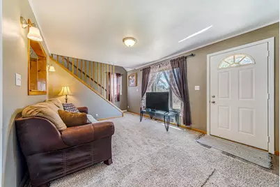 824 Zemlock Avenue, Neenah, WI 54956 - Photo 5