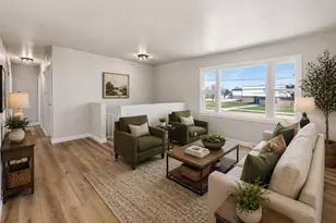 1521 Bismarck Ave, Oshkosh, WI 54902 - Photo 3