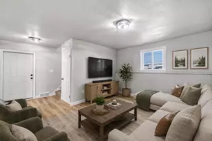 1521 Bismarck Ave, Oshkosh, WI 54902 - Photo 21