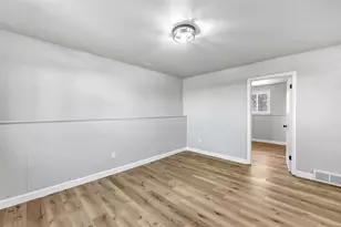 1521 Bismarck Ave, Oshkosh, WI 54902 - Photo 23