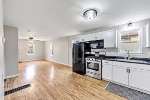 1251 Reber St, Green Bay, WI 54302 - Photo 7