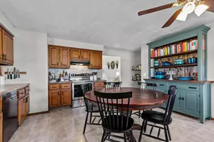 1031 Roberts Ave, Appleton, WI 54914 - Photo 9