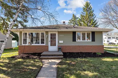 1031 Roberts Avenue, Appleton, WI 54914 - Photo 1