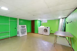 831 N Danz Ave, Green Bay, WI 54302 - Photo 21