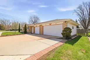 831 N Danz Ave, Green Bay, WI 54302 - Photo 33