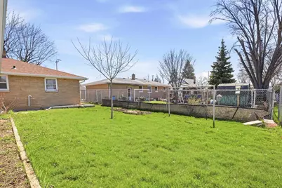 831 N Danz Avenue, Green Bay, WI 54302 - Photo 31