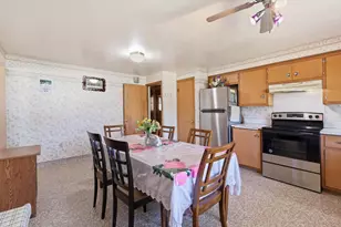 831 N Danz Ave, Green Bay, WI 54302 - Photo 7