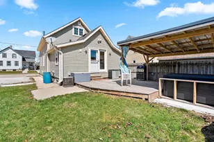 1313 21st St, Two Rivers, WI 54241 - Photo 5
