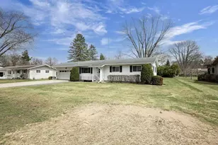 1900 Julie Ln, Stevens Point, WI 54481 - Photo 3