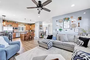 1566 Belle Plane Cir, Green Bay, WI 54313 - Photo 11