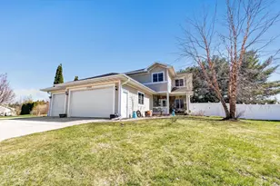 1566 Belle Plane Cir, Green Bay, WI 54313 - Photo 33