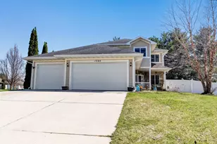 1566 Belle Plane Cir, Green Bay, WI 54313 - Photo 35