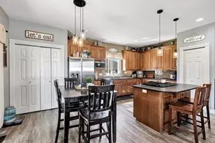 1566 Belle Plane Cir, Green Bay, WI 54313 - Photo 15