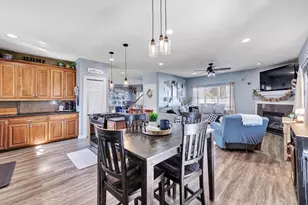 1566 Belle Plane Cir, Green Bay, WI 54313 - Photo 17