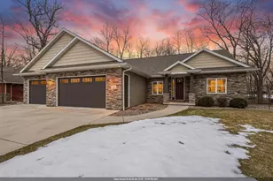 2960 Bally Bunion Ln, Green Bay, WI 54311 - Photo 1