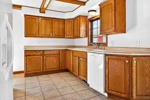 1276 Irish Rd, Neenah, WI 54956 - Photo 7