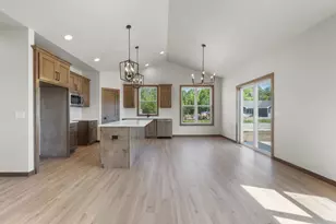 N8870 Killarney Way, Menasha, WI 54952 - Photo 21