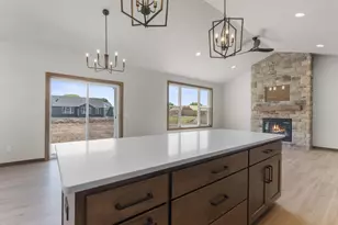 N8870 Killarney Way, Menasha, WI 54952 - Photo 11