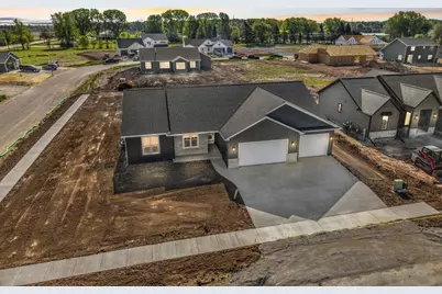 N8870 Killarney Way, Menasha, WI 54952 - Photo 61