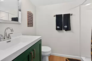 1080 Thorndale St, Green Bay, WI 54304 - Photo 15