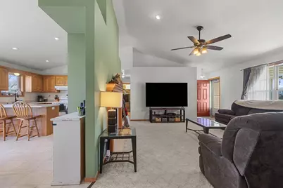 2276 Samantha Street, De Pere, WI 54115 - Photo 7