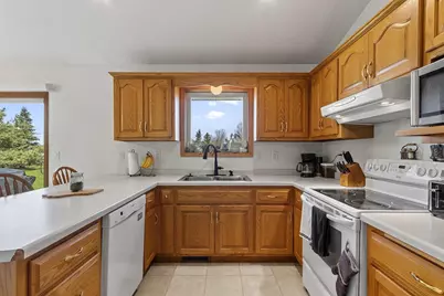 2276 Samantha Street, De Pere, WI 54115 - Photo 11