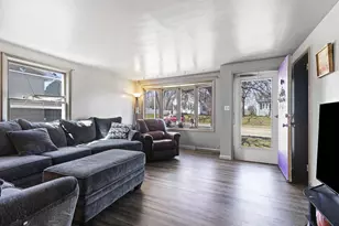 260 N Danz Ave, Green Bay, WI 54302 - Photo 5