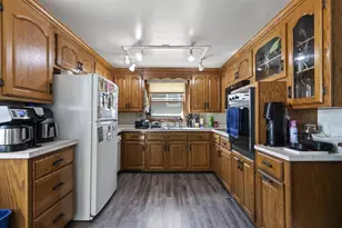 260 N Danz Ave, Green Bay, WI 54302 - Photo 11