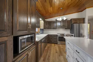 371 Wesley Ave, Green Bay, WI 54302 - Photo 19