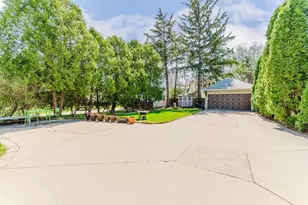 1021 Washington Ave, Oshkosh, WI 54901 - Photo 53