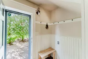 1021 Washington Ave, Oshkosh, WI 54901 - Photo 19